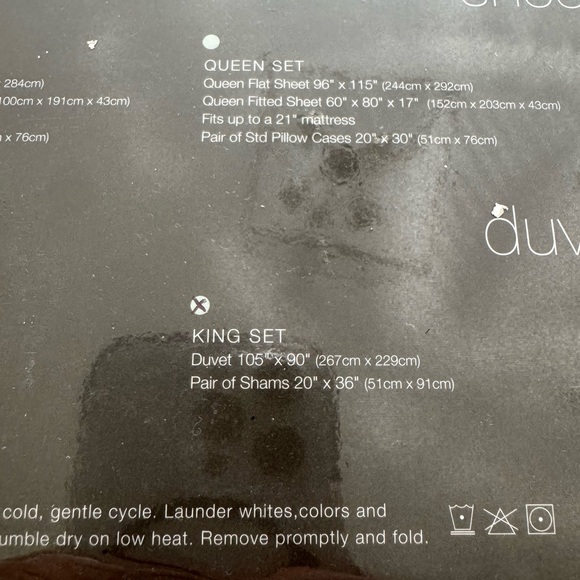 NWT Peacock Alley King size duvet set, duvet plus 2 king shams. - Picture 3 of 4